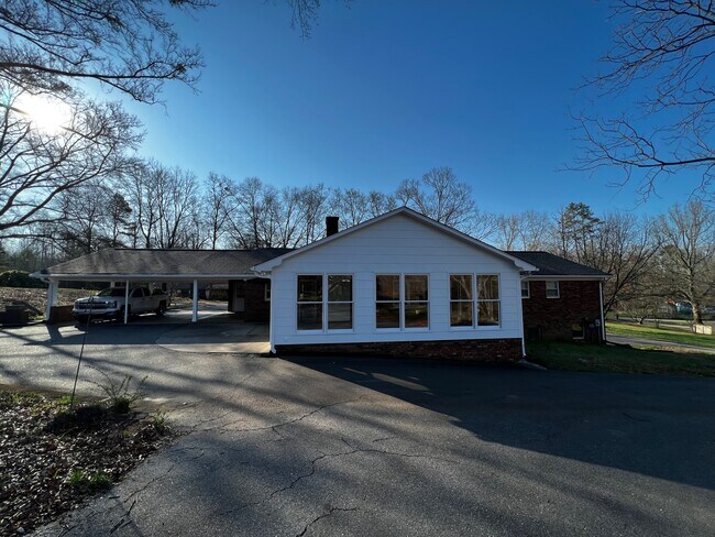 Building Photo - 4173 Berry Mill Rd