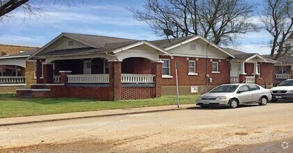 Building Photo - 1138 E Elm St