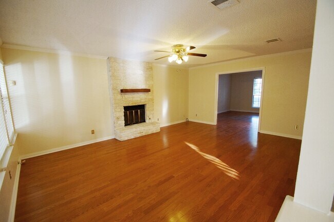 Foto del edificio - 5809 Abilene Trail