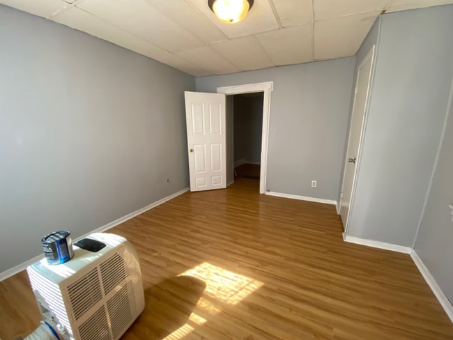 Building Photo - 1202 Park Wild Ave