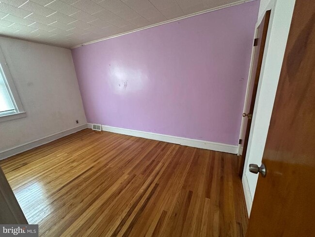 Building Photo - 4327 H St