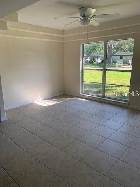 Foto del edificio - 7341 Royal Palm Dr