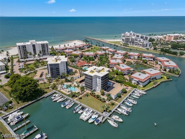 Foto del edificio - 2170 Gulf Shore Blvd N