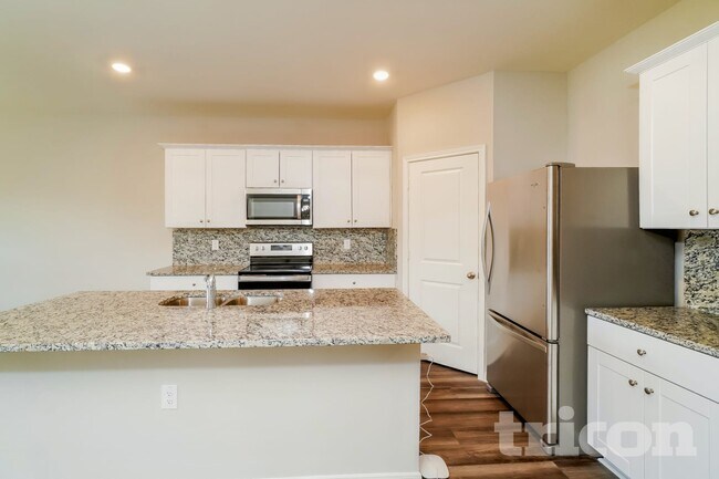 Building Photo - 7411 Boa Holw