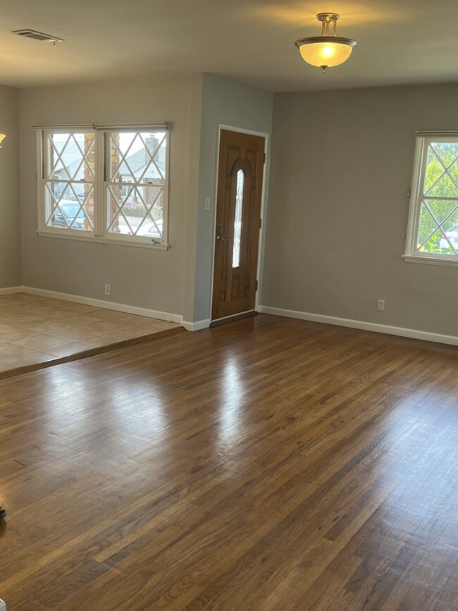 living room - 6467 W 85th St