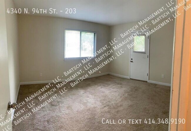 Foto del edificio - 4340 N 94th St