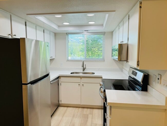 Building Photo - 4646 Quail Park Dr