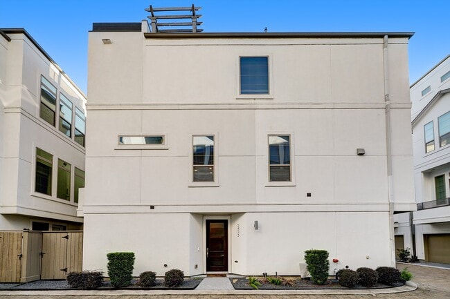 Foto del edificio - 5453 Larkin St