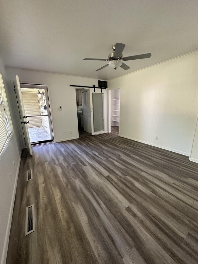 Building Photo - 809 Murrow Ct