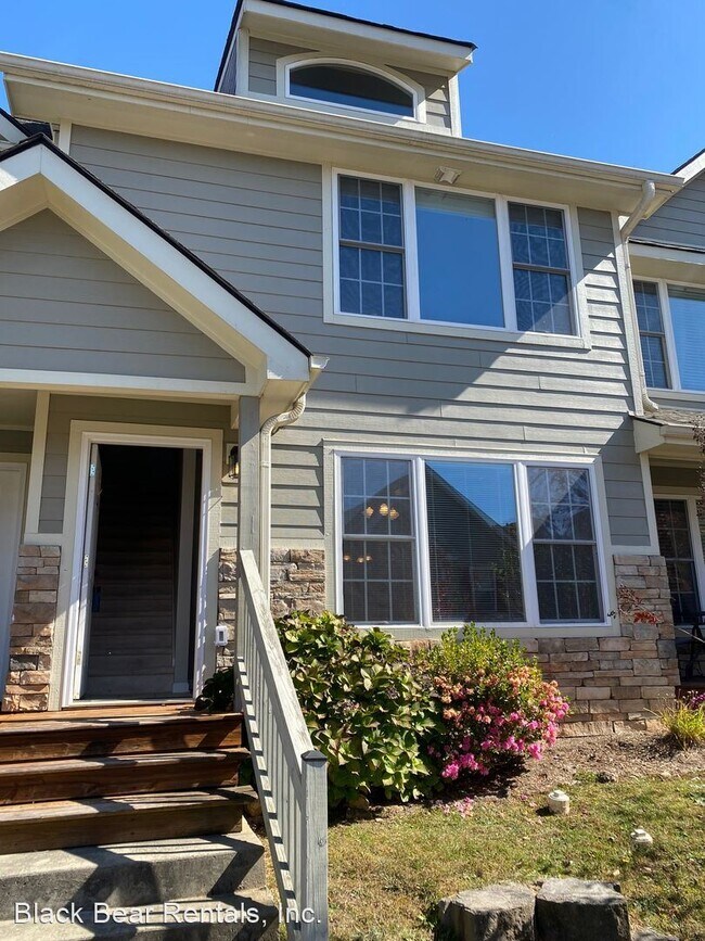 Foto del edificio - 2 br, 3 bath House - 122 Rotunda Circle