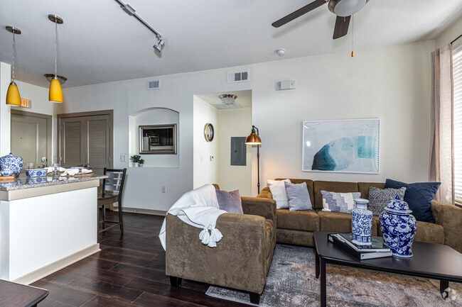 4BR, 4BA - 1518SF - The Domain at Columbia