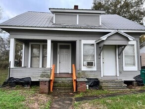 Building Photo - 1405 Main Ave
