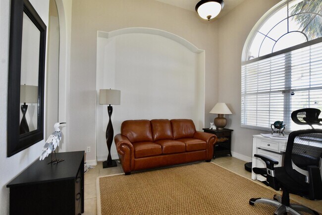 Foto del edificio - 18528 Royal Hammock Blvd