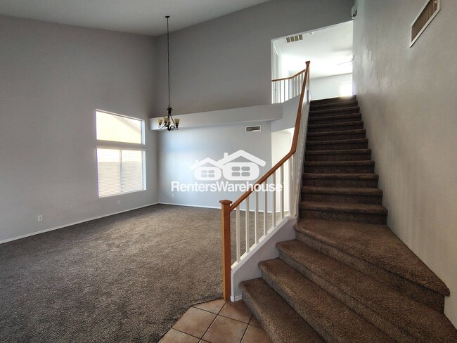 Building Photo - 1825 S 96th St