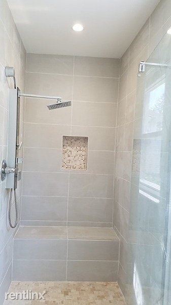 Foto del edificio - 4 br, 2 bath House - 131 New Market Road