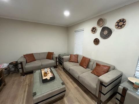 Building Photo - 11 Rolling Meadows Dr