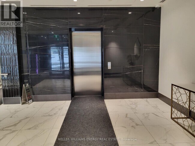 Photo du bâtiment - 50 Dunfield Ave