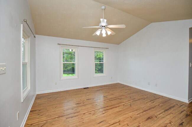 Foto del edificio - 2-Bedroom, 1-Bath Home in Fort Mill | $1,995 per Month