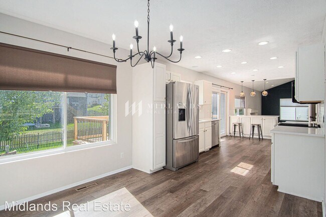 Foto del edificio - 4 br, 3 bath House - 15971 R St.