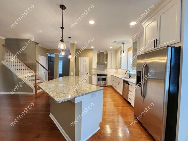 Building Photo - 212 Horizon Hill