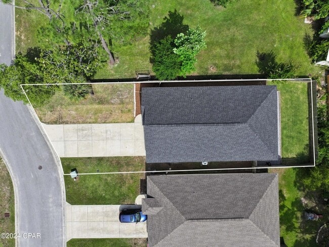 Building Photo - 205 Woodlawn Ct