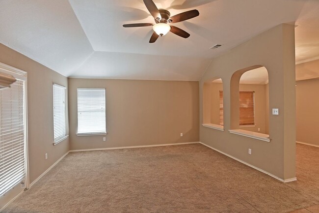 Photo - BEAUTIFUL 3 BEDROOM HOME LOCATED IN FRISCO, TEXAS!
