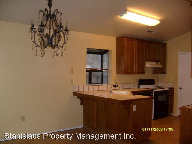 Building Photo - 2 br, 2 bath House - 2004 Walnut Haven Drive