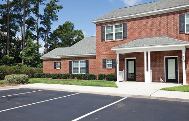 Building Photo - 2 Bedroom 1.5 Bath Townhome in Pleasant Gr...