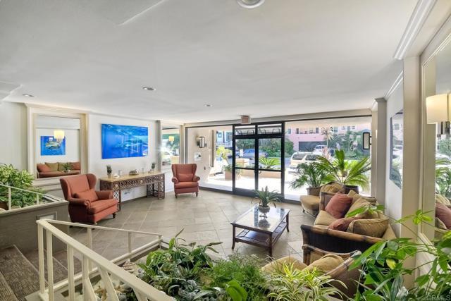 Foto del edificio - 1040 Coast Blvd S