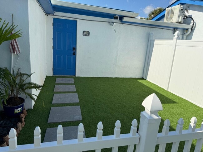 Building Photo - 13115 3rd St E