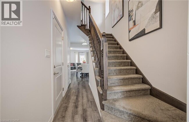 Photo du bâtiment - 34 June Callwood Wy