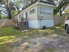 Building Photo - 906 Estelle Ave