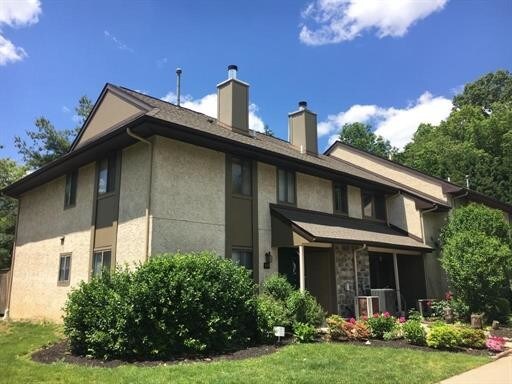 Building Photo - 174 Hampshire Dr
