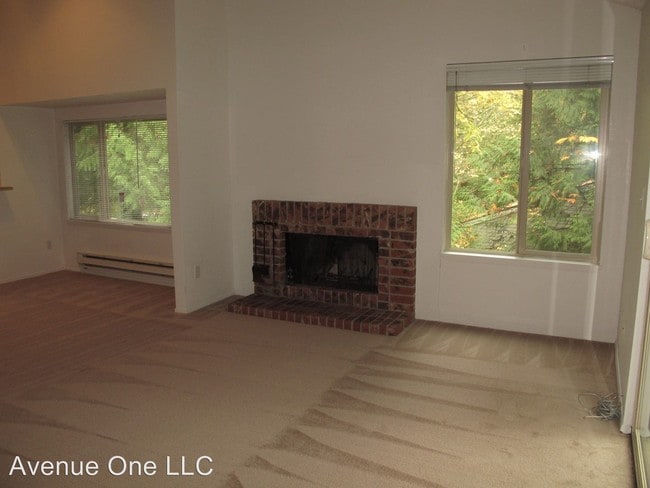 Building Photo - 8112 145th Ct NE