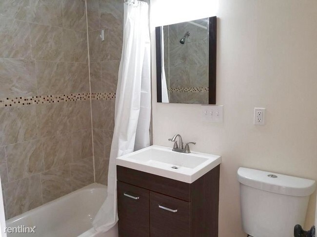 Building Photo - 3 br, 2 bath  - 10 Beacon Ter