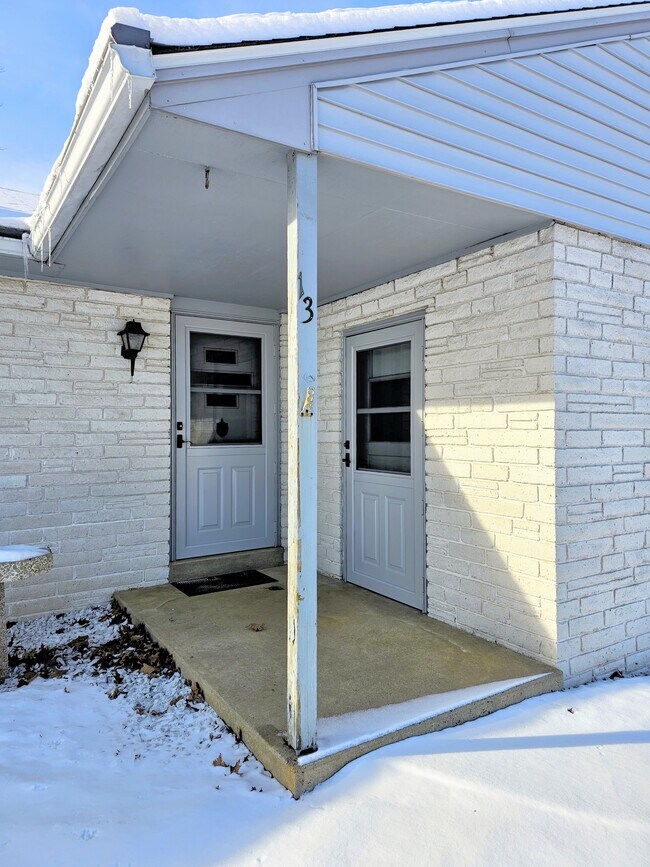 Foto del edificio - 13 Frederick Ave