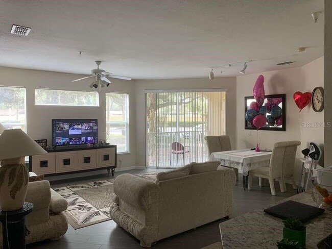 Foto del edificio - 2639 Maitland Crossing Way