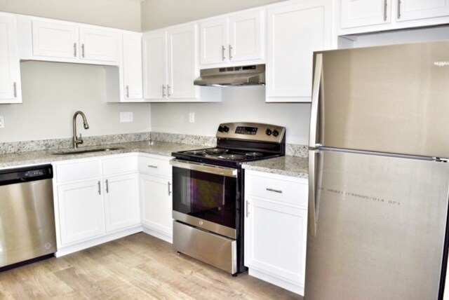 Foto del edificio - Hedgerow Apartments