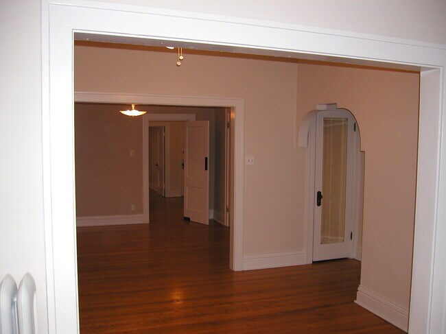 Foto del edificio - 6451 Alamo Ave