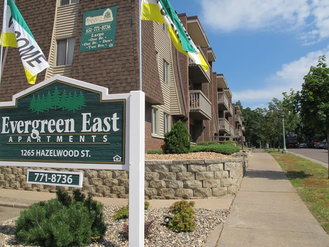 Building Photo - Evergreen East Apartments