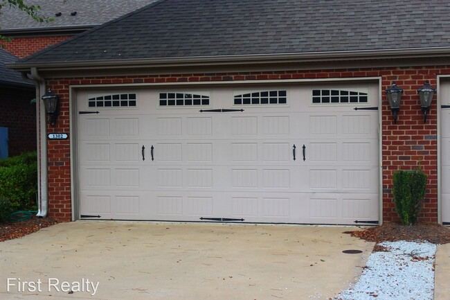 Building Photo - 3 br, 3.5 bath House - 1302 Gatewood Drive