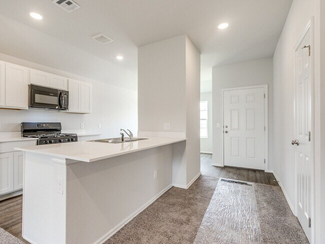 Foto del edificio - Beautiful New Home! Mustang Schools!