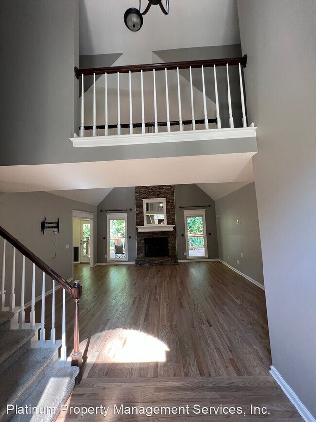 Building Photo - 5 br, 2.5 bath House - 2140 Nottingham Way