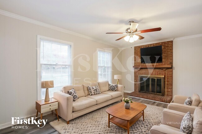 Foto del edificio - 8300 Nathanael Greene Ln