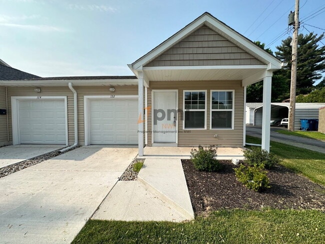 Building Photo - 122-124-124 Park Ave