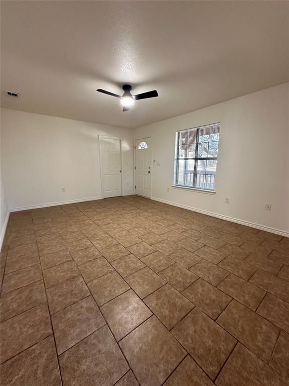 Foto del edificio - 112 Ave O