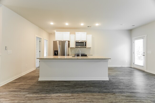 Foto del edificio - 5400 Cedar Creek Dr