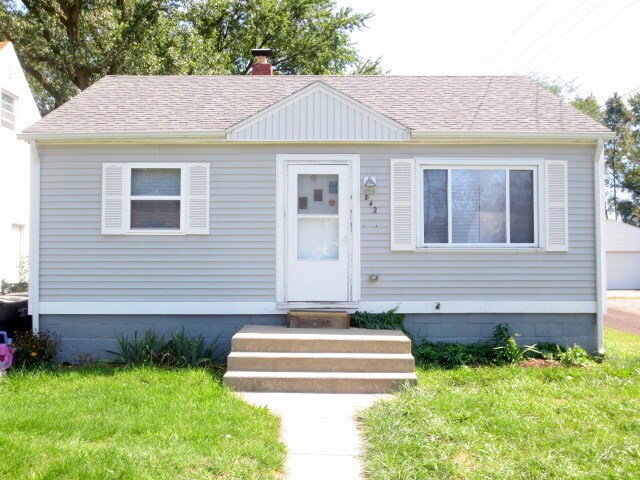Primary Photo - 842 S Gladstone St
