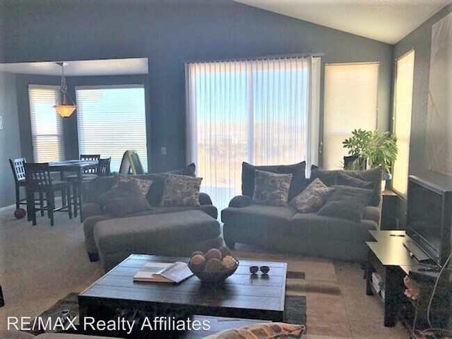 Building Photo - 3 br, 2 bath House - 2342 Silver Ridge Dr.