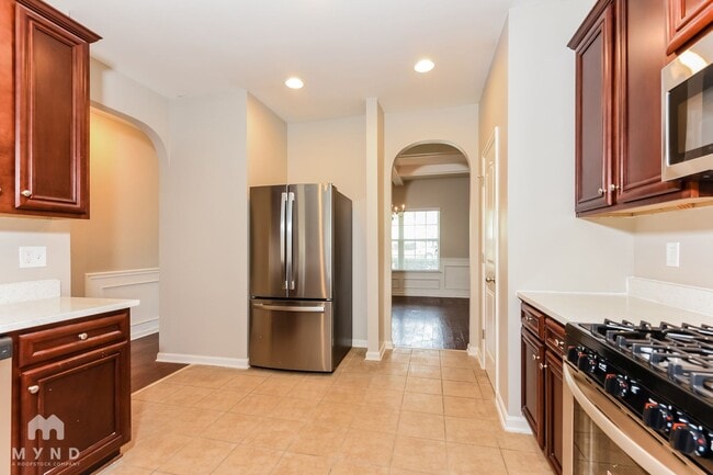 Building Photo - 7425 Absinth Dr